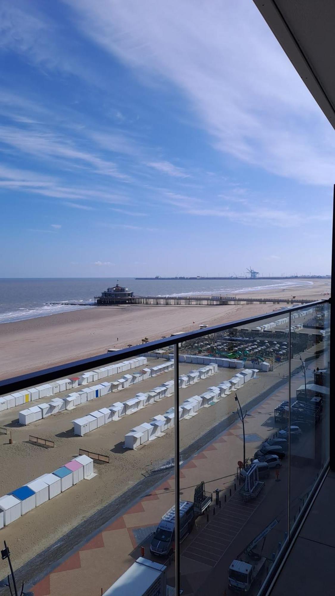 Modern Studio With Beautiful Sea View - 9Th Floor Blankenberge Extérieur photo